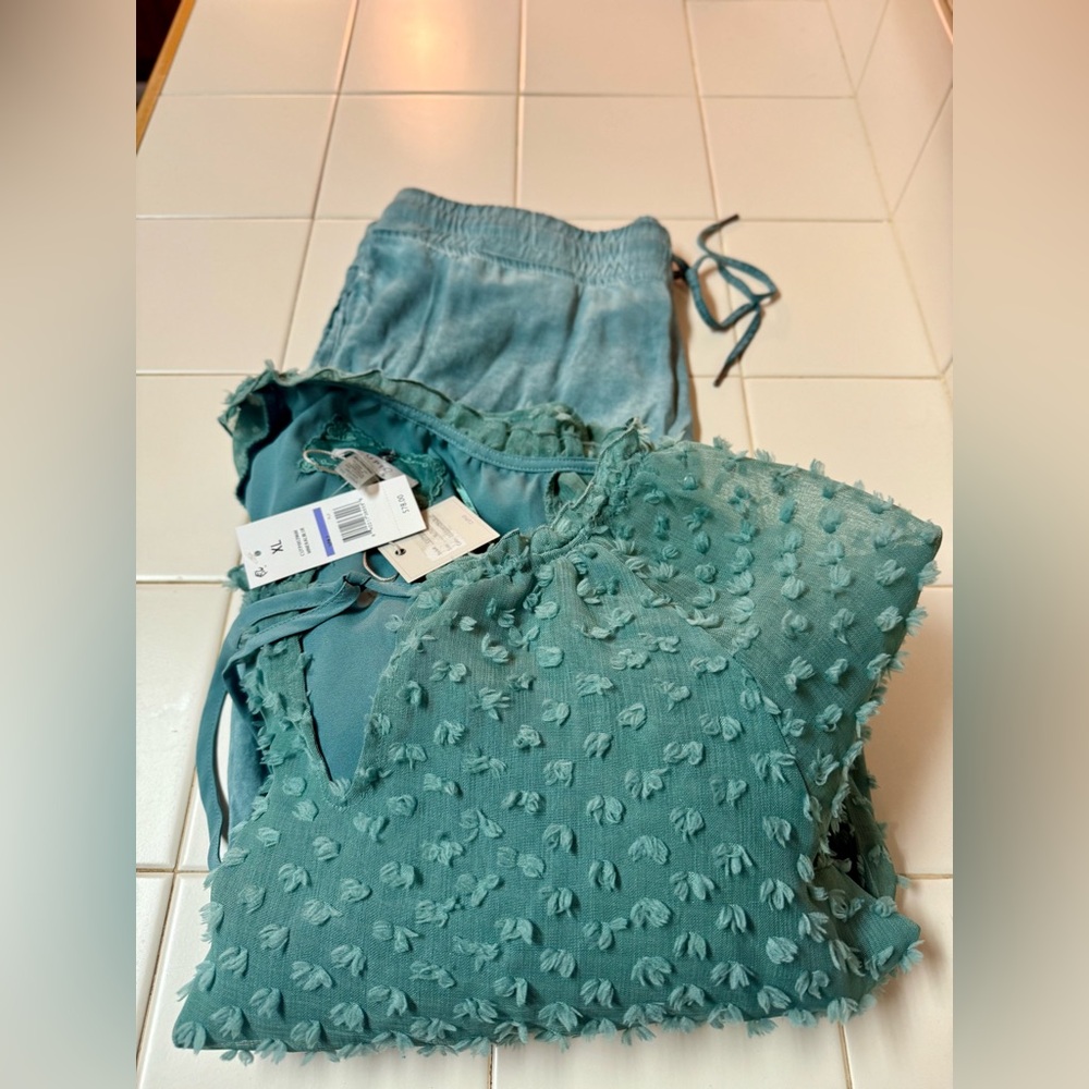 NWT CUPIO Textured Blouse & Jogger Pants Set - Teal Green (Top XL/Pants M)